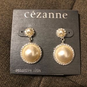New - Pearl Earrings by Cezanne